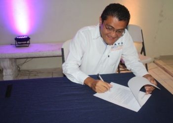 Firma Eufracio Osorio Pacto en favor de la Primera Infancia