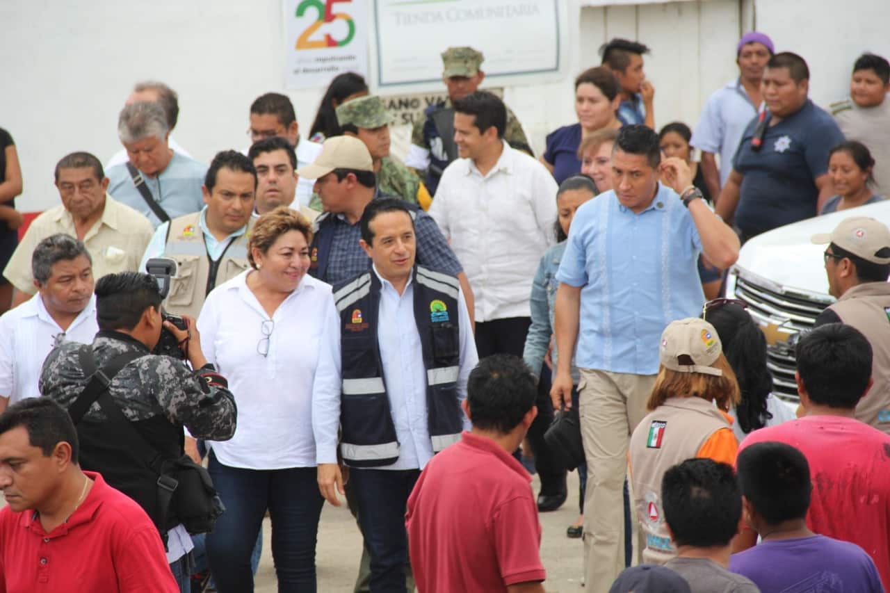 Carlos Joaquín encabeza la caravana de apoyo a las comunidades mayas afectadas por las lluvias