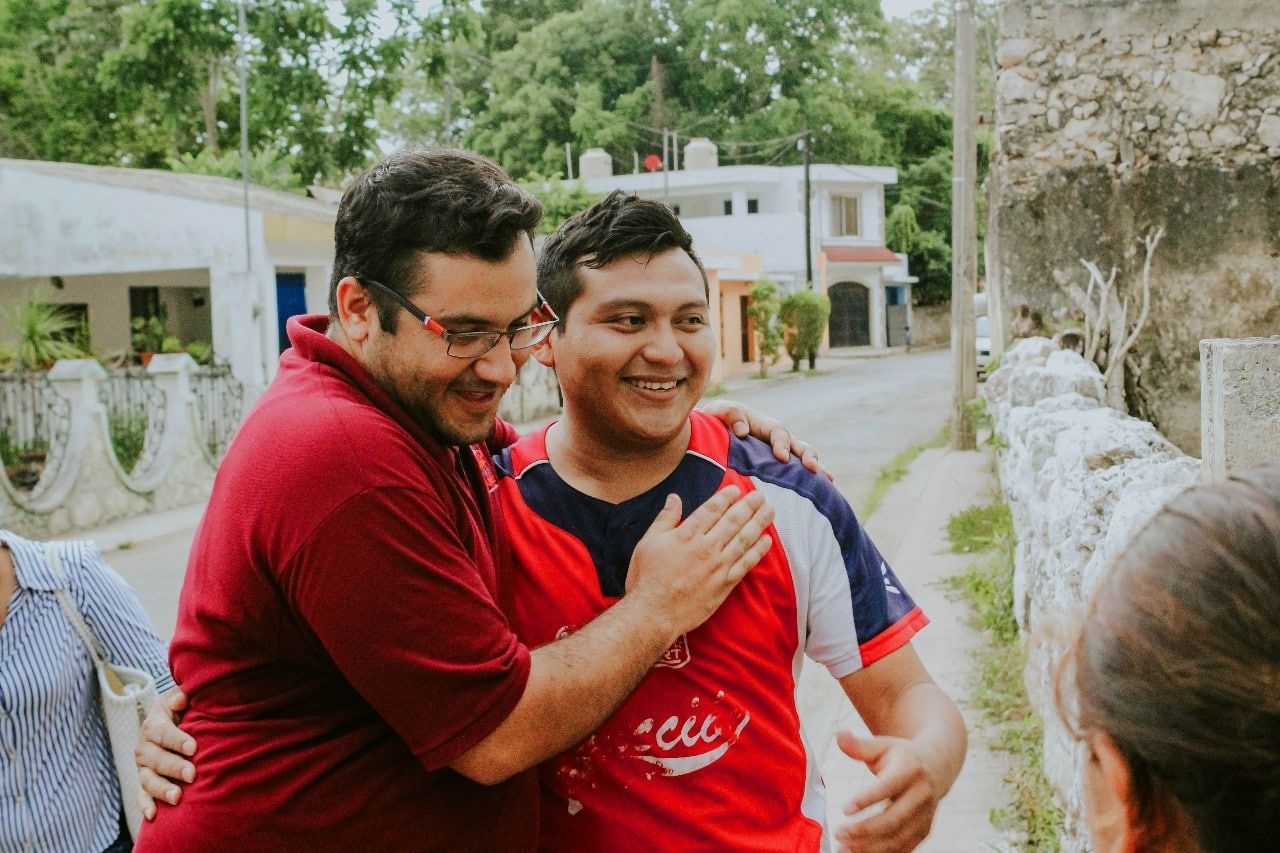 Convertir la actividad física en barrera contra las adicciones, ofrece Kike Ayora