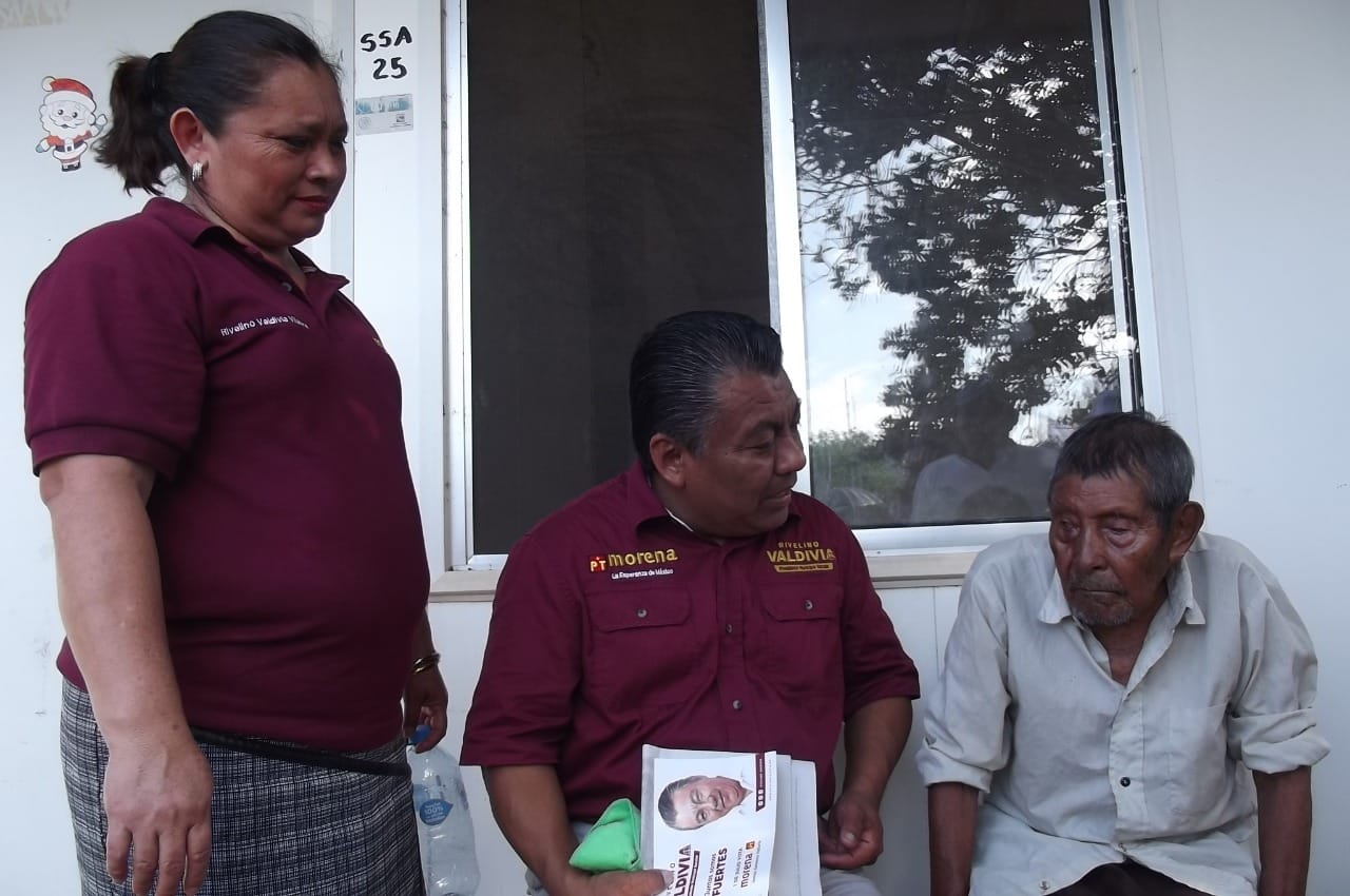 Gestionará Rivelino Valdivia apoyo médico y económico para ancianitos de Bacalar