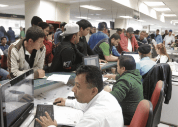 ¿Qué pasará con los burócratas federales que van a despedir?