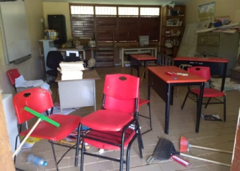 Amantes de lo ajeno visitaron la escuela telesecundaria en la comunidad de San Diego