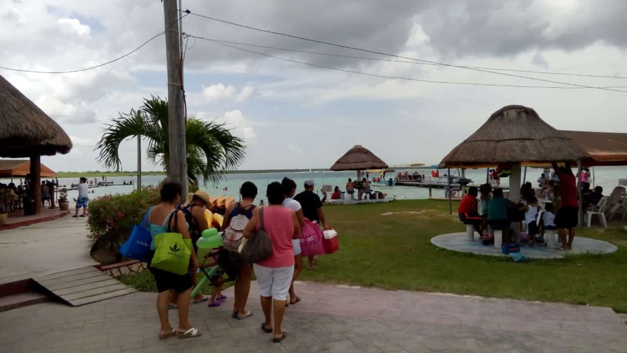 En aumento afluencia de visitantes en el Pueblo Mágico Bacalar