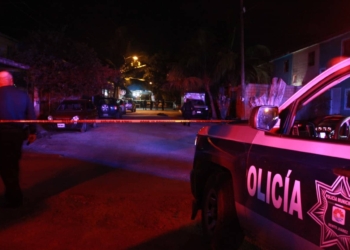 Lo confunden y lo balean