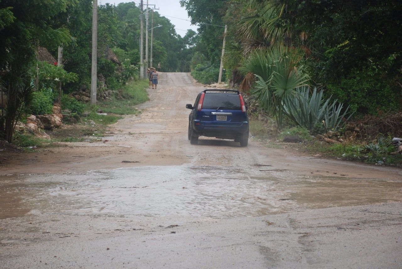 Ante la pasividad de las autoridades, baches se multiplican en Kancabchén