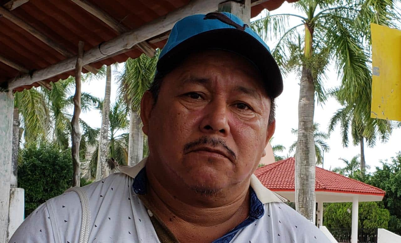 Habitantes de Dzoyola urgen a CAPA reparar fuga en línea principal de abastecimiento