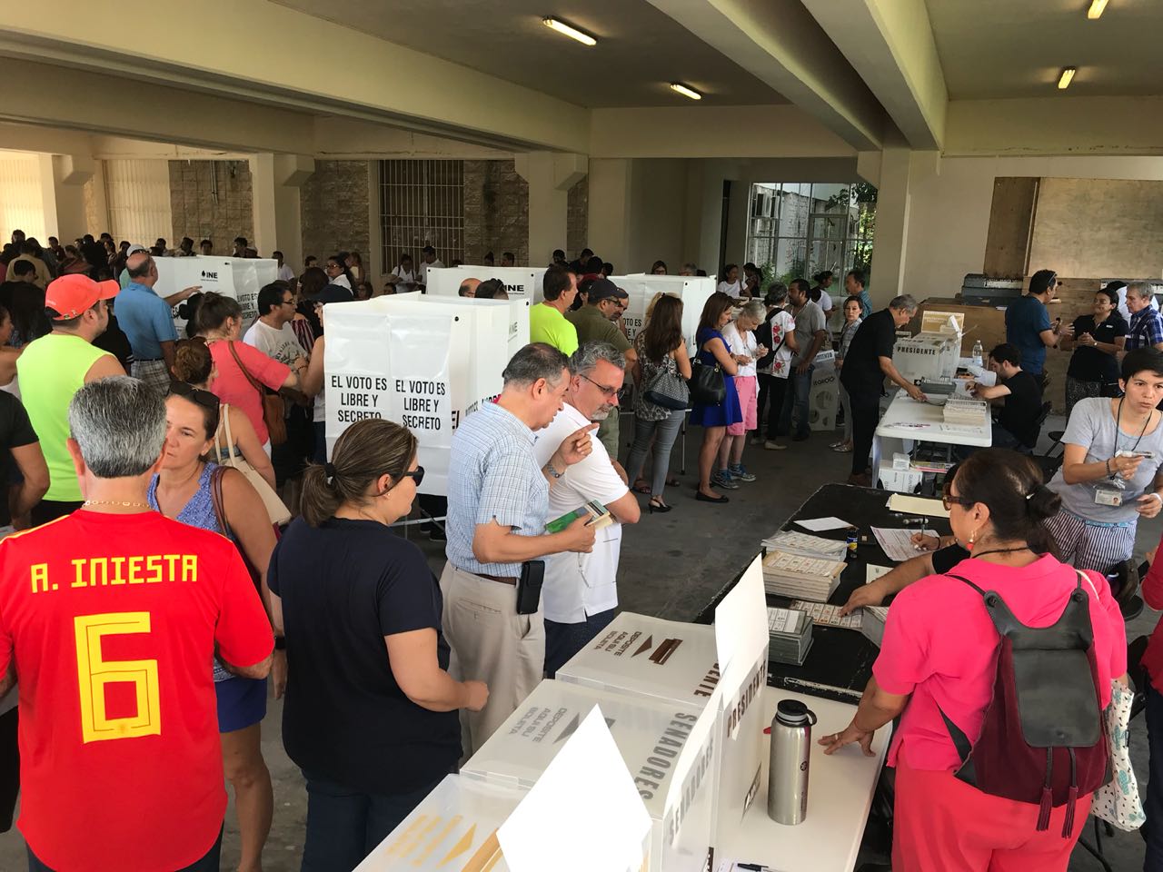 Con atraso en apertura de casillas, inicia la elección en Chetumal