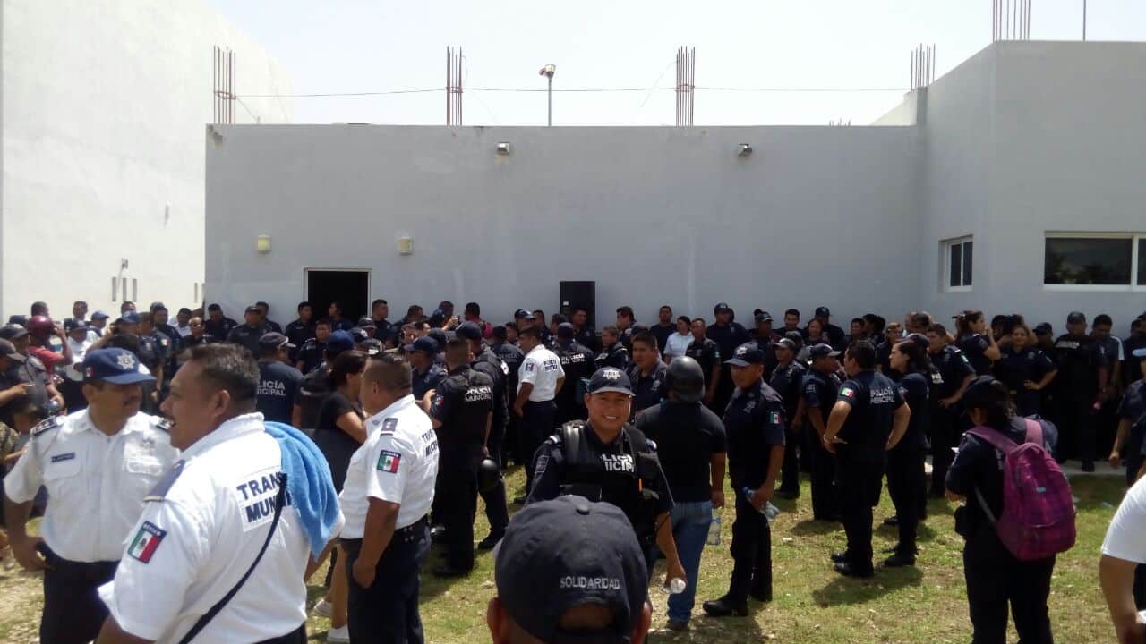 Estalla conflicto entre autoridades y policías de Solidaridad