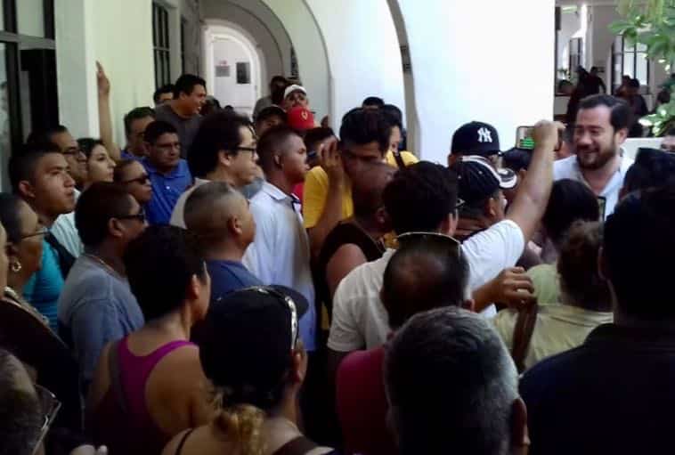 Inconformidad de policías aún en diálogo, admite secretario del Ayuntamiento de Benito Juárez
