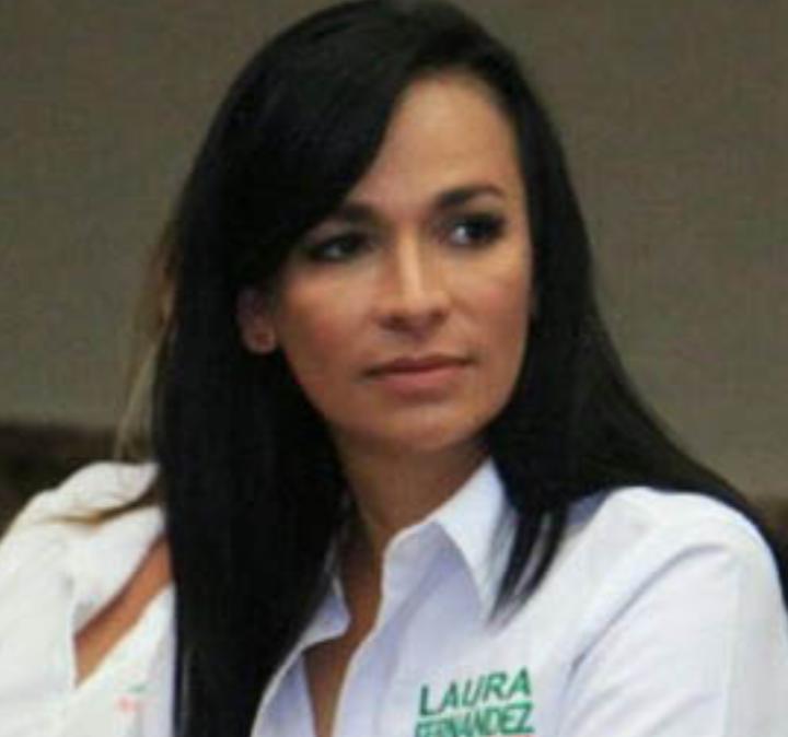 Laura Fernández se declara ganadora de la elección en Puerto Morelos