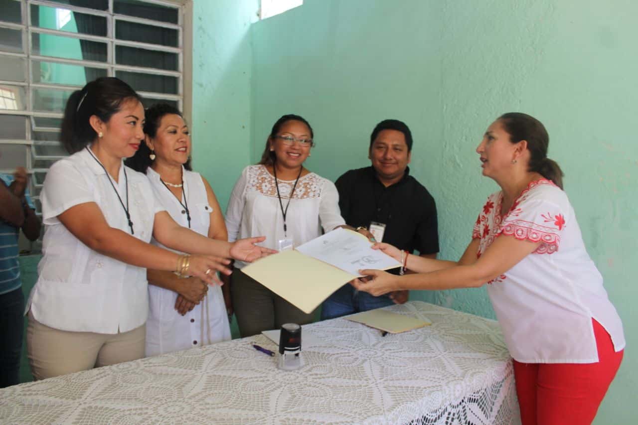 Recibe Mayte Moisés Constancia de Mayoría; referencia compromiso con los yucatecos