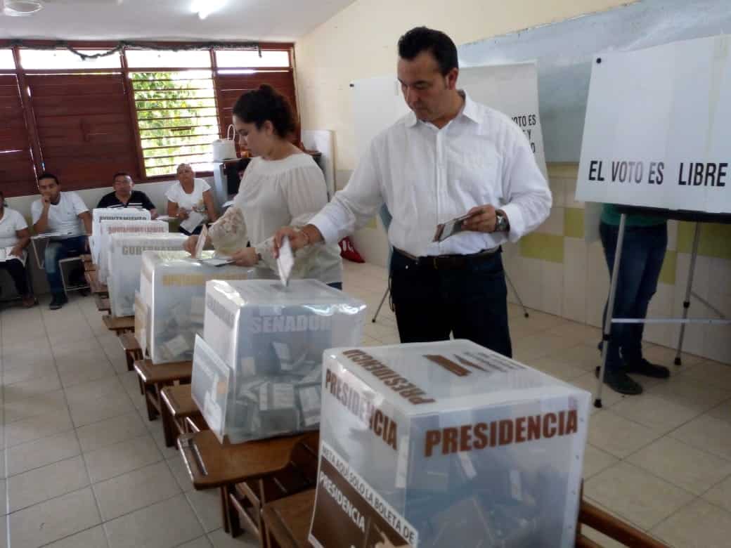 Orestes Somarriba, candidato por Valladolid, acude a las urnas