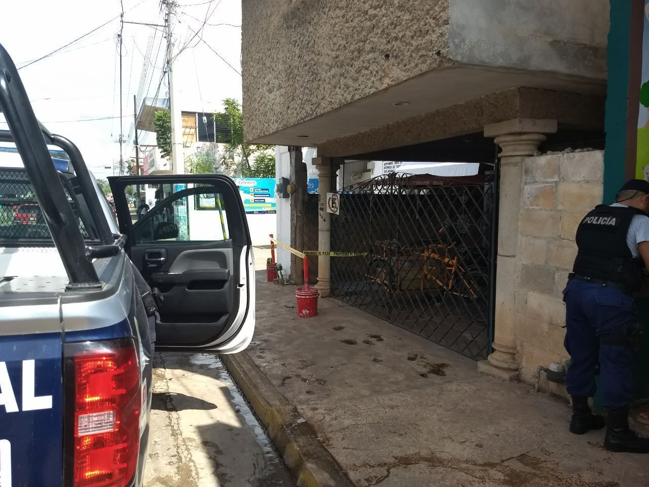 Le roban en plena colonia centro de JMM. Encuentra puerta trasera forzada
