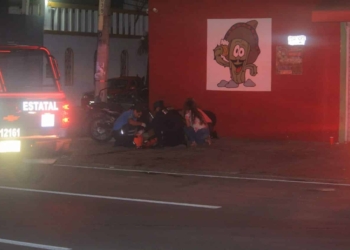 Fueron a «El muchacho alegre» por la tanda, y resultaron baleados