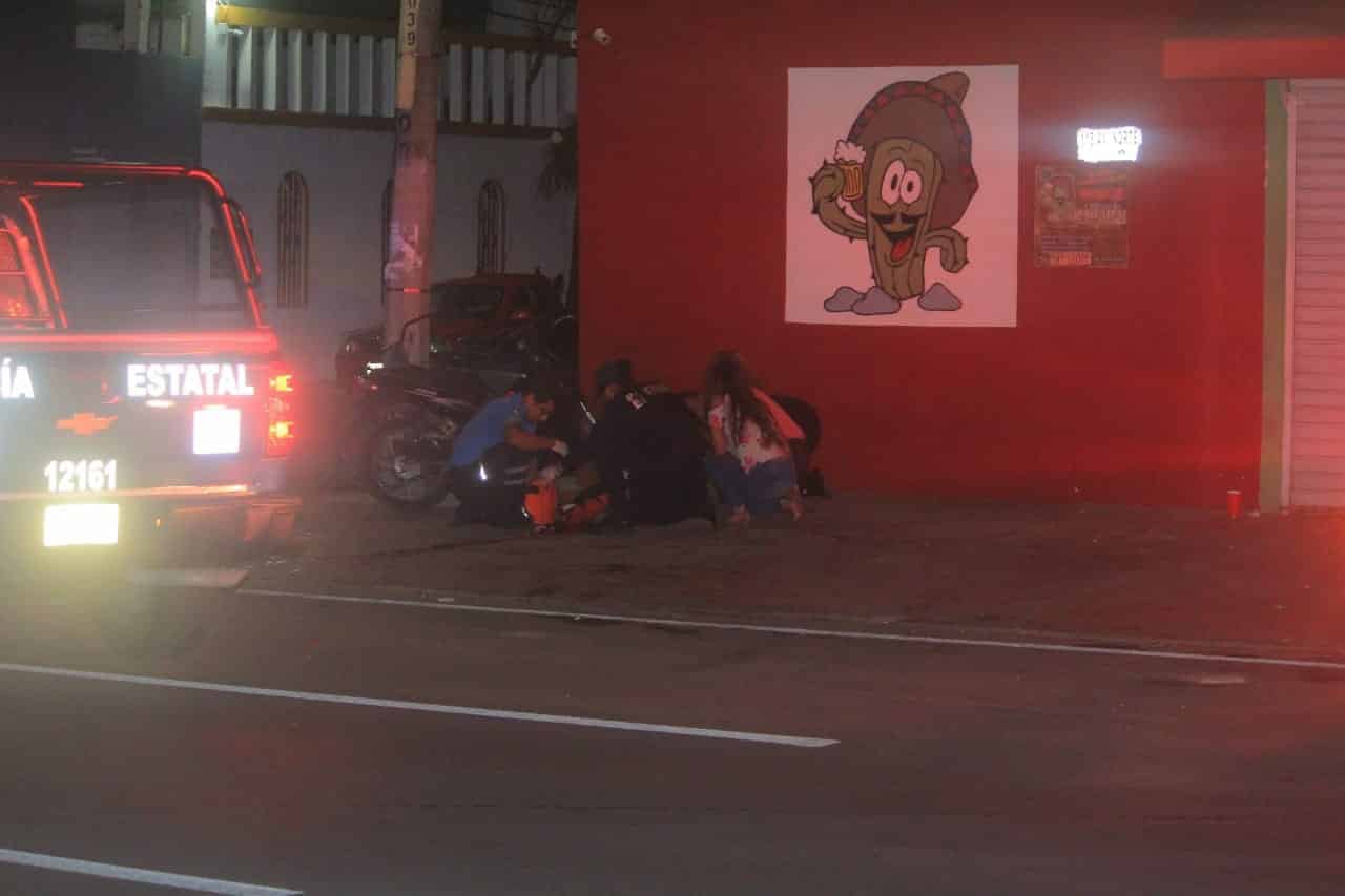 Fueron a «El muchacho alegre» por la tanda, y resultaron baleados