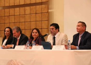 El gobierno de Quintana Roo invertirá otros 240 millones de pesos para estrategia de atención del sargazo