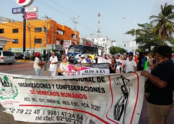 Marchan cancunenses en contra del fiscal y la inseguridad