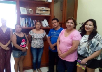 Padres de familia de la escuela secundaria pública Vicente Guerrero piden apoyo a la SEQ
