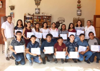 Impulso Universitario entrega becas