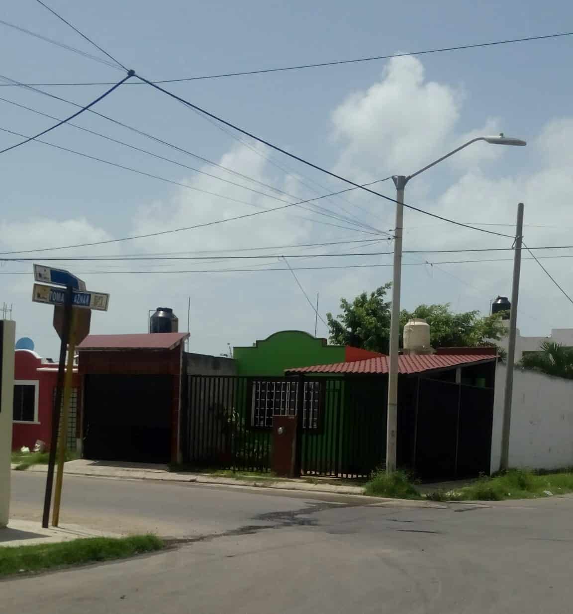 Vecinos de la colonia Nueva Esperanza piden atender fallas en el alumbrado público