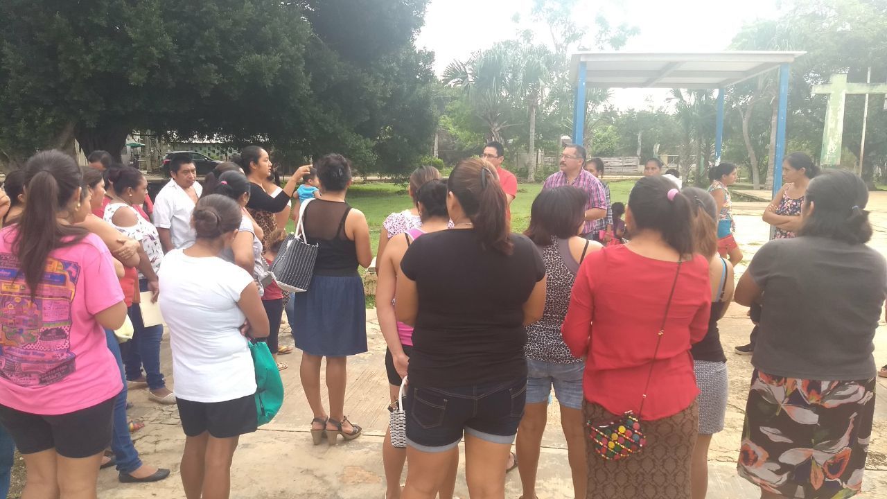 Aun sin solución problema de saturación de alumnos en la primaria Vicente Guerrero
