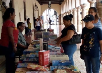 Tradicional Feria Itinerante del Libro
