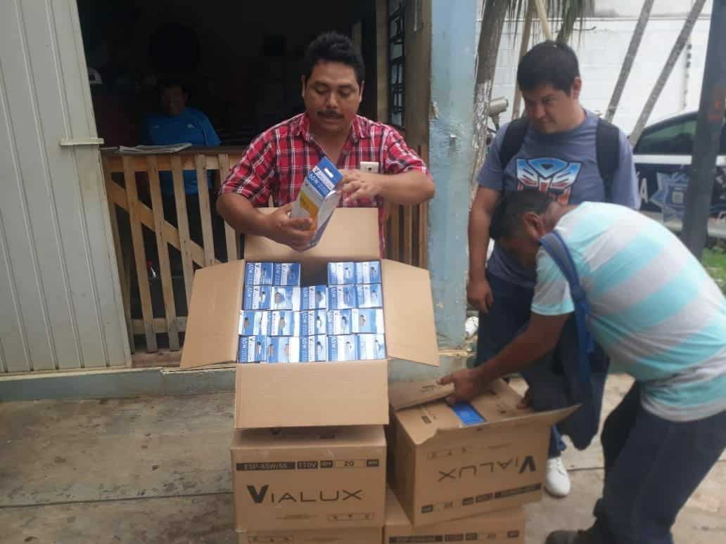 Gracias a los ciudadanos se instalan luminarias en Dziuche