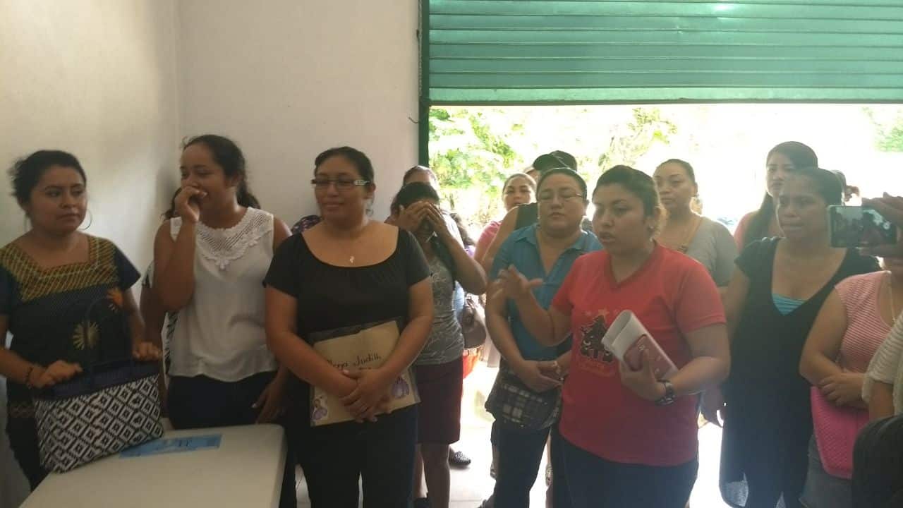 Padres de familia piden que se habrá otro grupo por sobrecupo en salón de clases