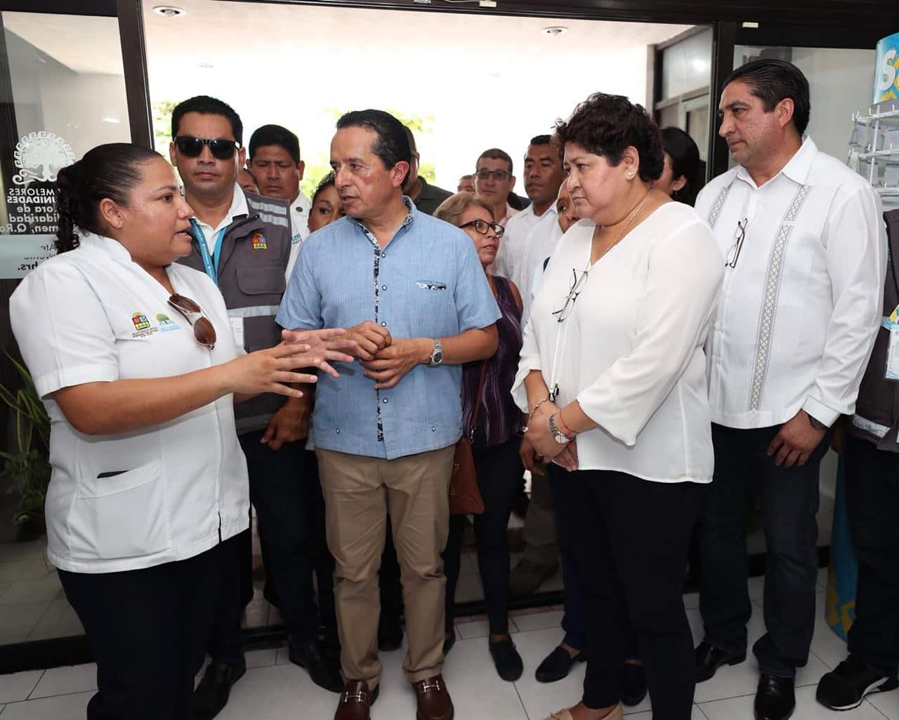 Realiza Carlos Joaquín recorrido por el Hospital General de Playa del Carmen
