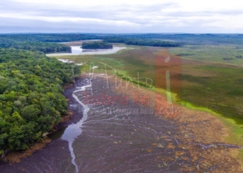 Socavones en la Laguna de Chacanbakam son por erosión del subsuelo