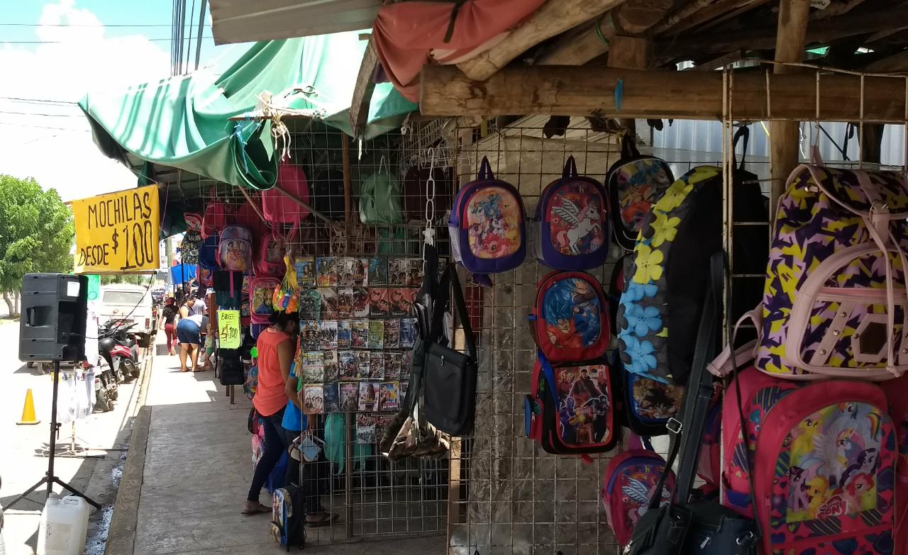 Como en otros años no se efectuó el esperado tianguis escolar en JMM