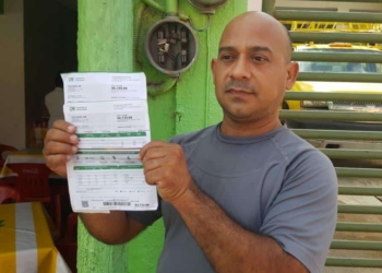 Cobro excesivo de la CFE a comerciante en José María Morelos