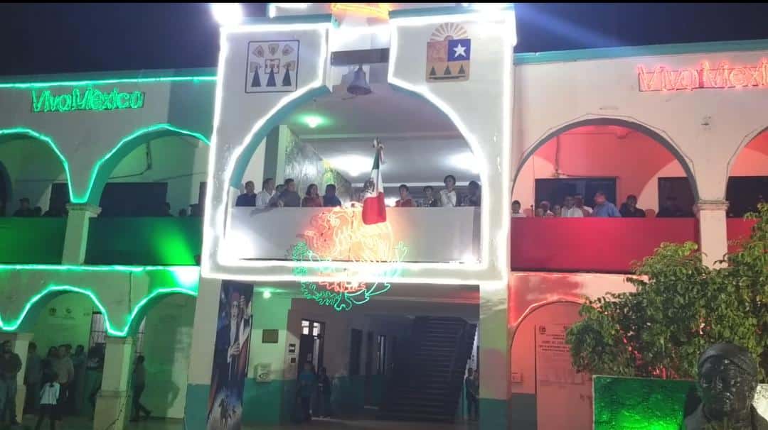 Dan el grito de independencia en José María Morelos