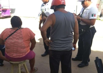 Mujer se lesiona la pierna tras ser aplastada por una motoneta
