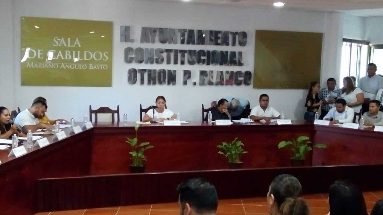 ((VIDEO)) El presidente municipal Hernán Pastrana solo contra su Cabildo