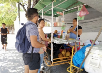 Prometen meter orden en ambulantaje de Tulum