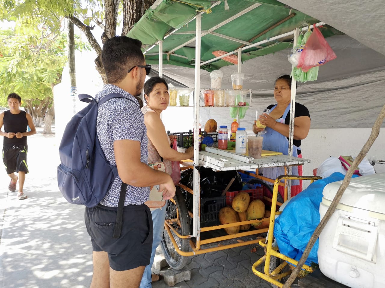 Prometen meter orden en ambulantaje de Tulum