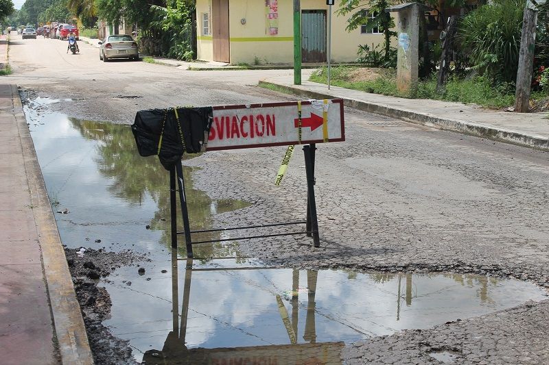 Urge bacheo en el centro de Kantunilkín