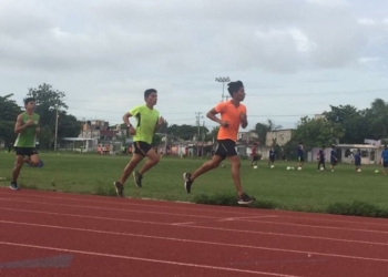 Solo esperan el pitazo inicial para correr