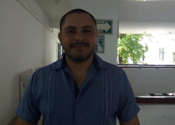 Arremete Issac Janix contra el secretario general