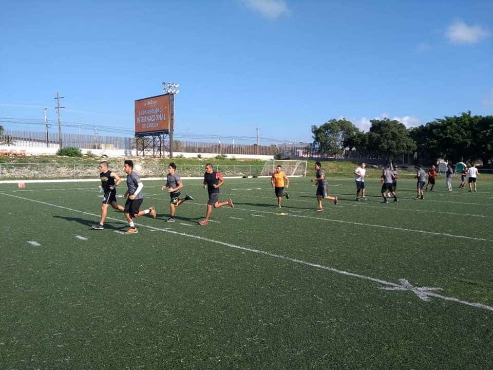 Leones Anáhuac avanza con récord perfecto