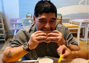 Se pasea Maradona en la Quinta Avenida