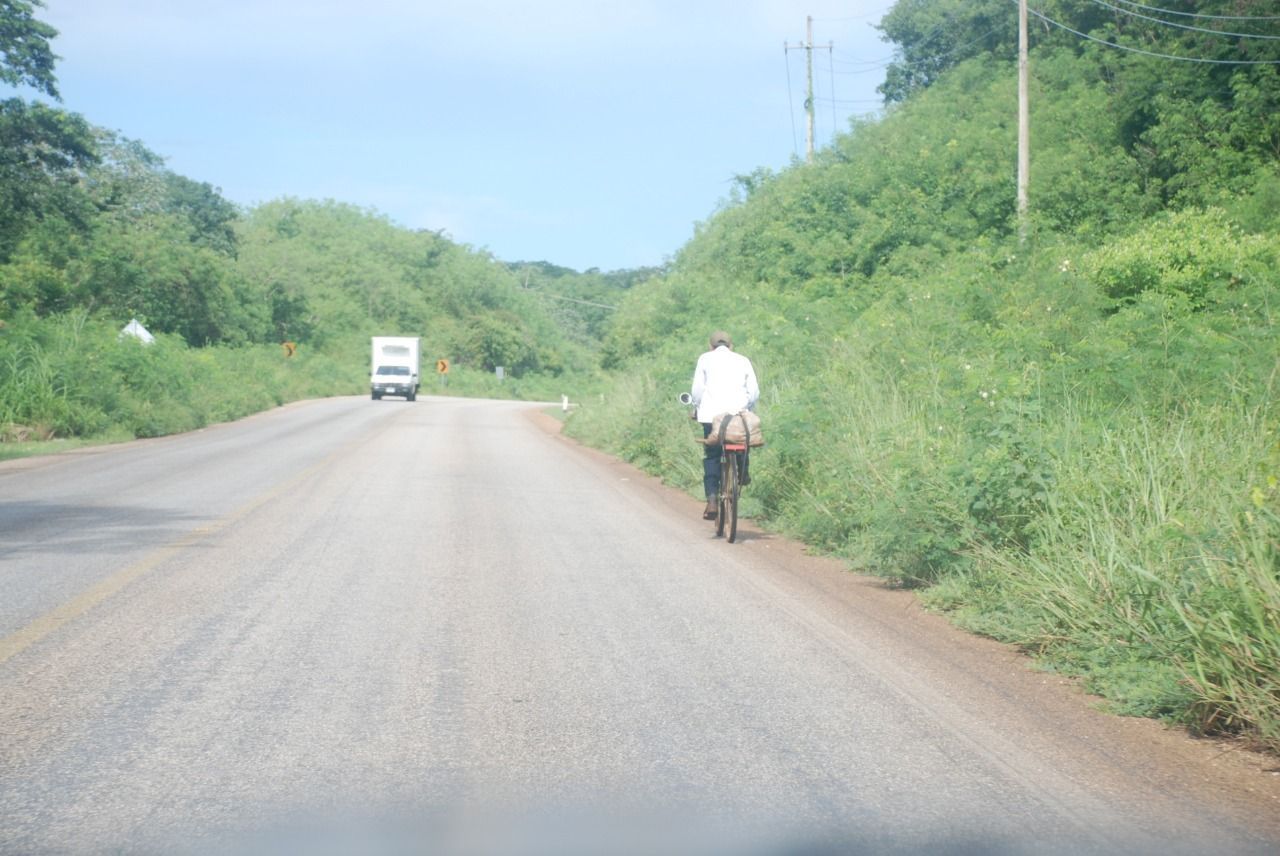 Urge concluya carretera tramo José María Morelos-Polyuc