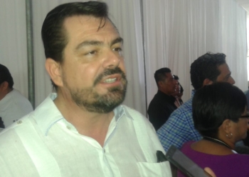 Construcción del nuevo aeropuerto no se debe detener: Cintrón
