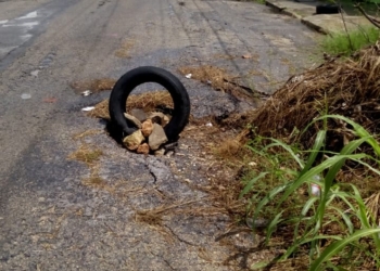 Precaución de hundimientos por las calles en la zona baja de la ciudad
