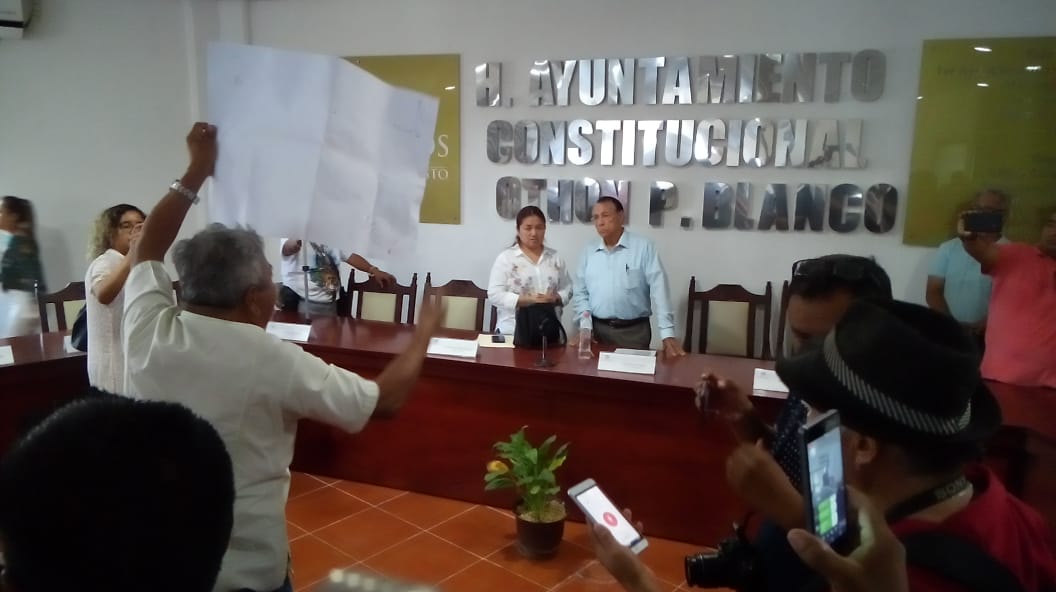 Sesión de «Mercado» en Palacio Municipal