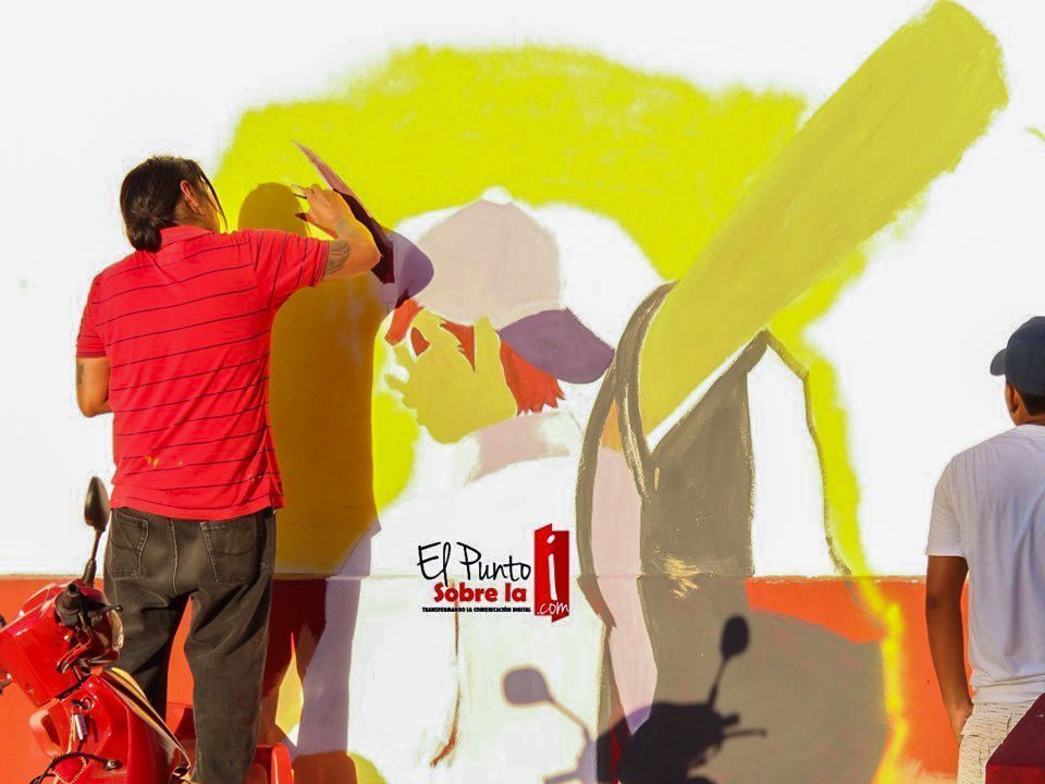 Pintoresca y atractiva imagen en espacios; jóvenes plasman imaginación y talento