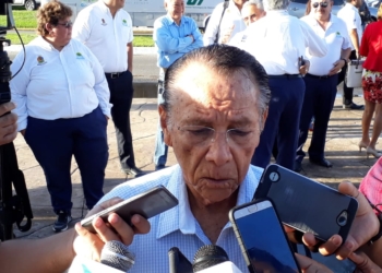 Analizan sueldos de funcionarios municipales