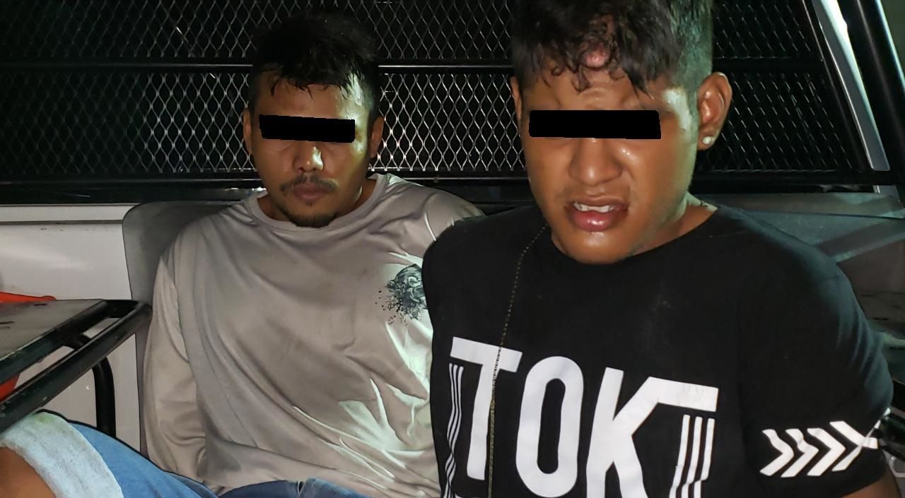 Asalto a gasolinera termina en detención de dos personas