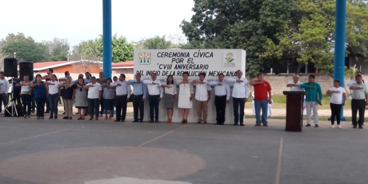 ((FOTOS)) Despliegan colores y pasión en desfiles revolucionarios